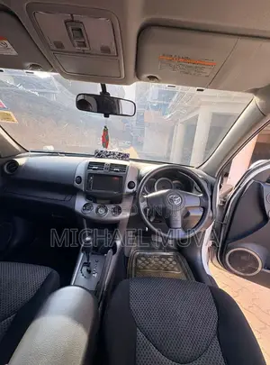 Toyota RAV4 2006 White