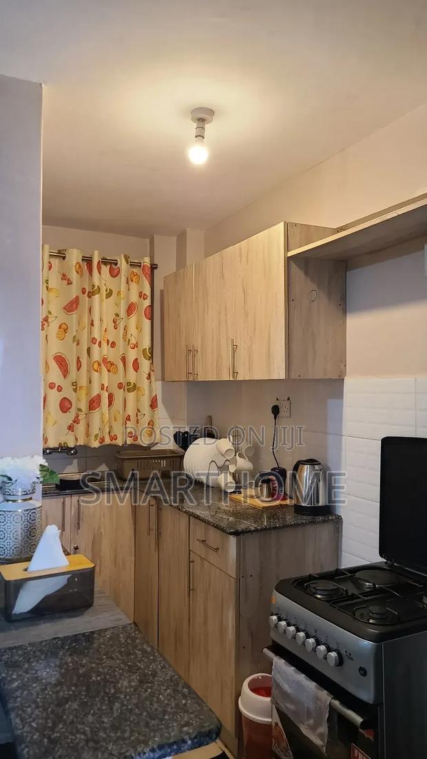 Apartment Meridian Court One Bedroom Available - thumbnail 5