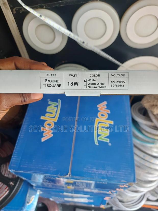 Round White Led Panel Light With an Led Driver 18w. - main view
