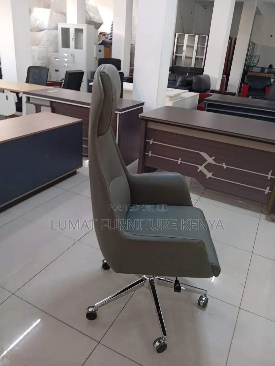Comfortable High-Back Work Chair
