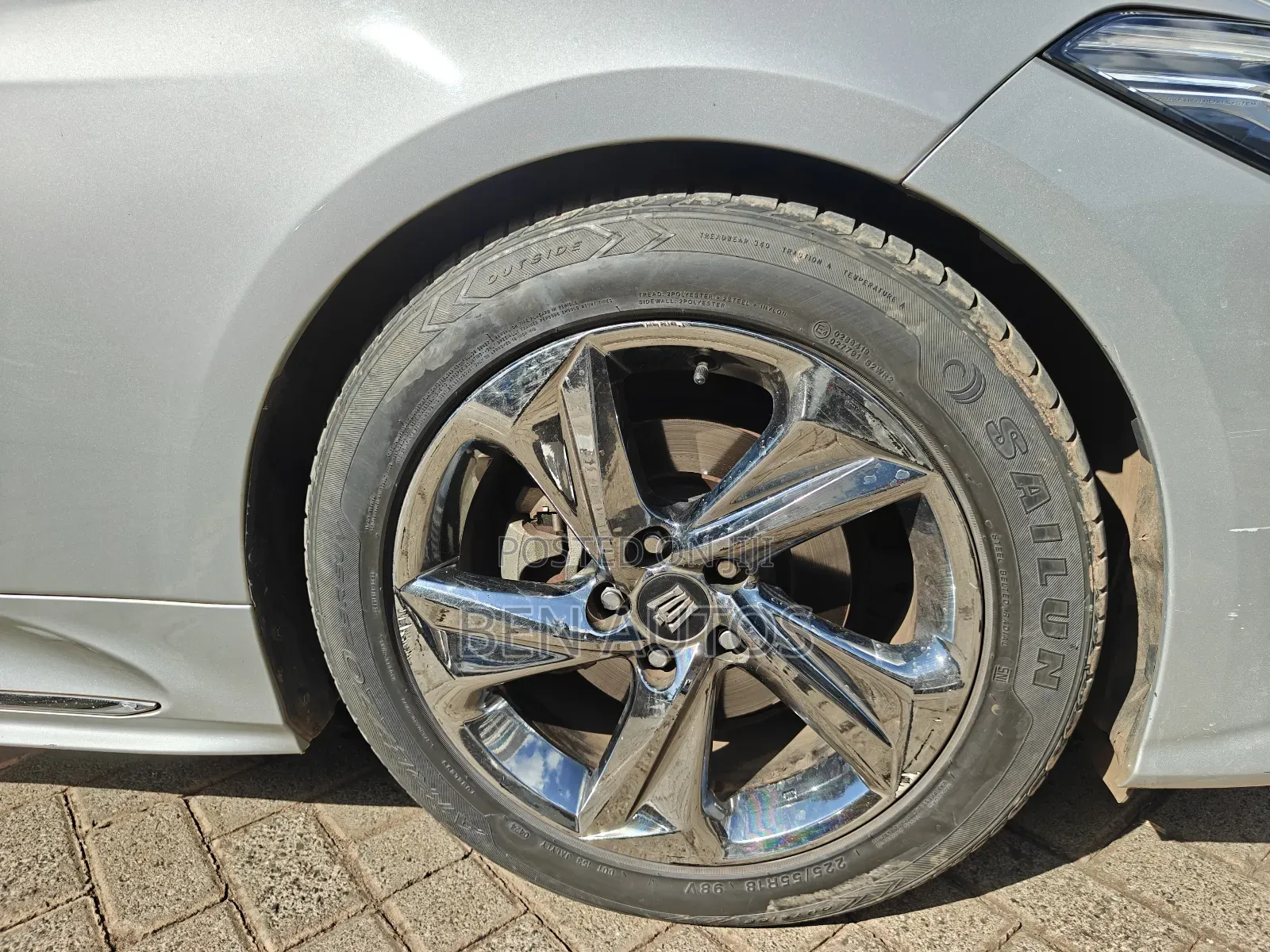 Toyota Crown 2018 Silver