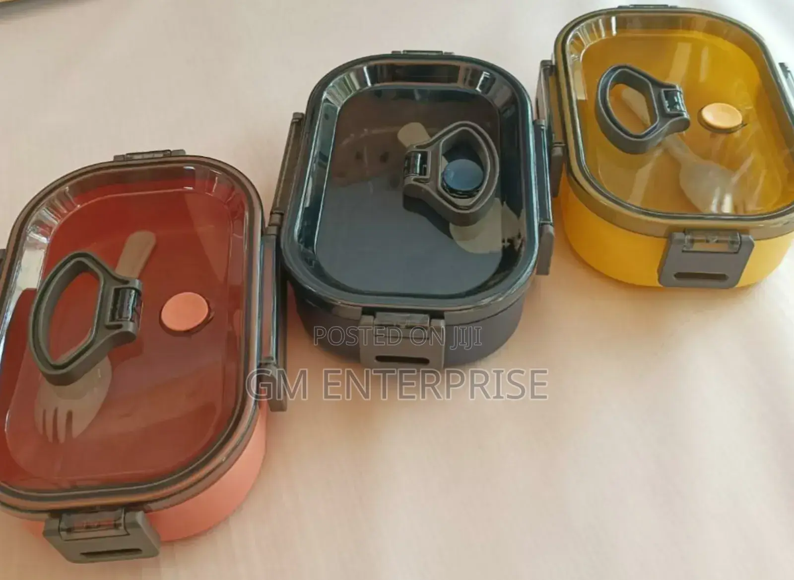 Microwaveable Snack Box With Spoon.