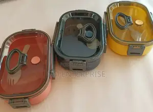 Microwaveable Snack Box With Spoon.