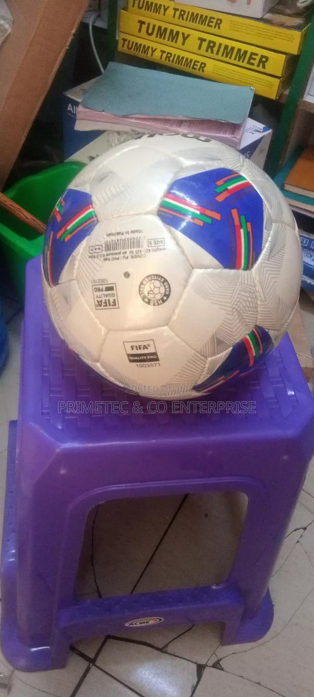 Molten Football - thumbnail 2