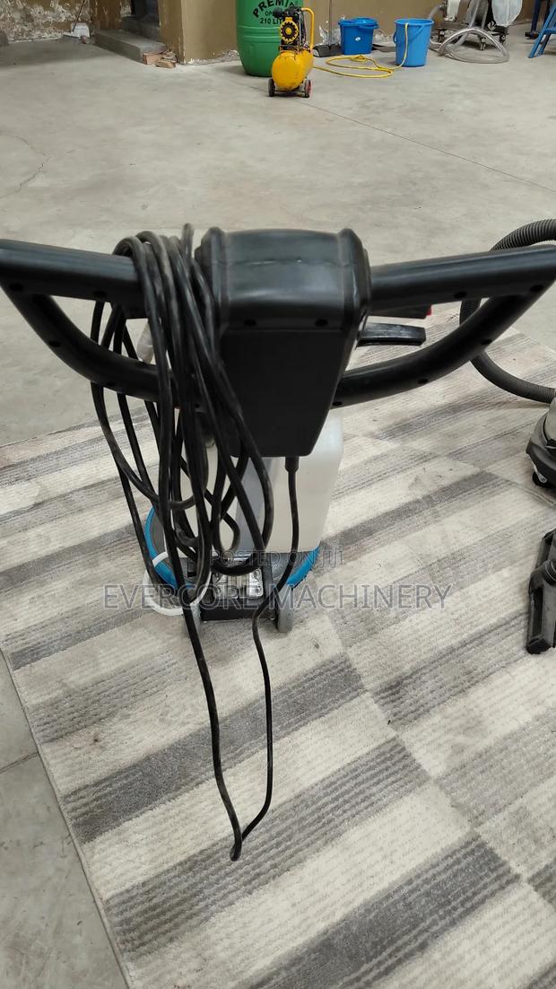 Heavy Quality Carpet/Floor Scrubbing Machine Best Quality. - main view