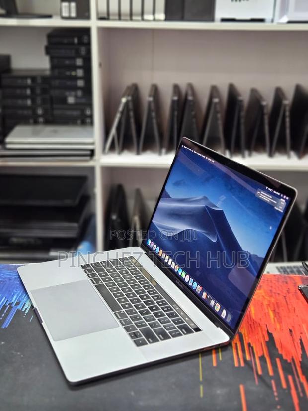 Laptop Apple MacBook Pro 2017 16GB Intel Core I7 SSD 512GB - thumbnail 2