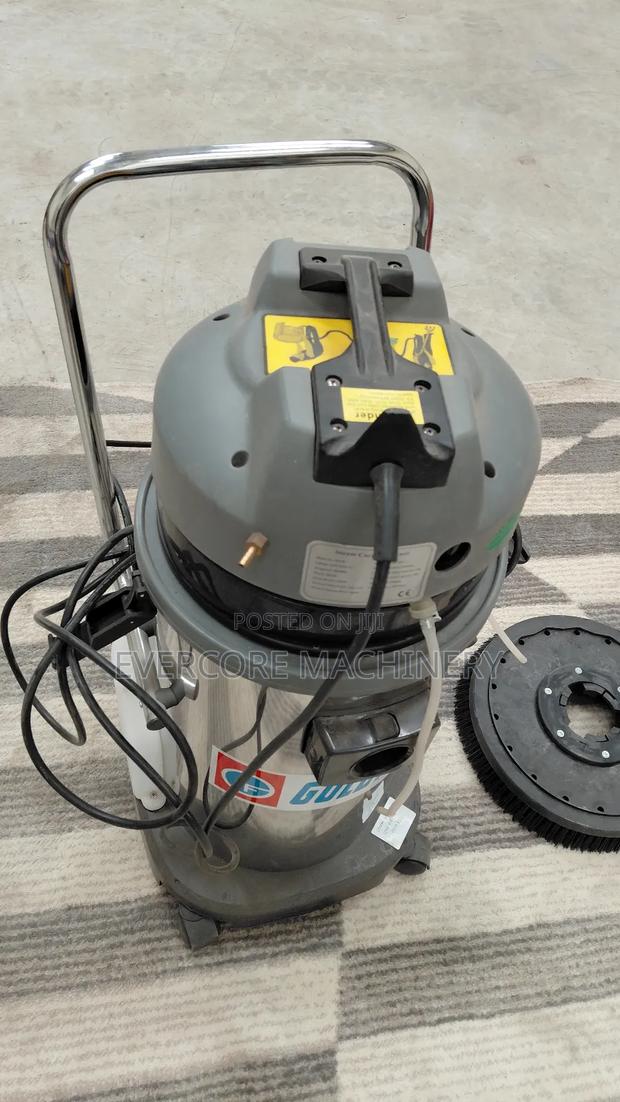 Dual Function Carpet Cleaner and Steaming Machine. - thumbnail 2