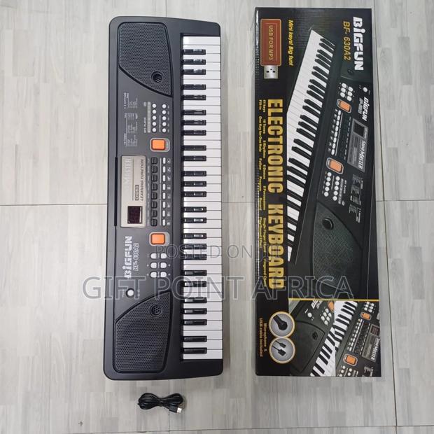 Electric 61 Keys Piano  With Free Microphone For Kids