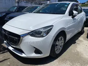 Mazda Axela 2018 White