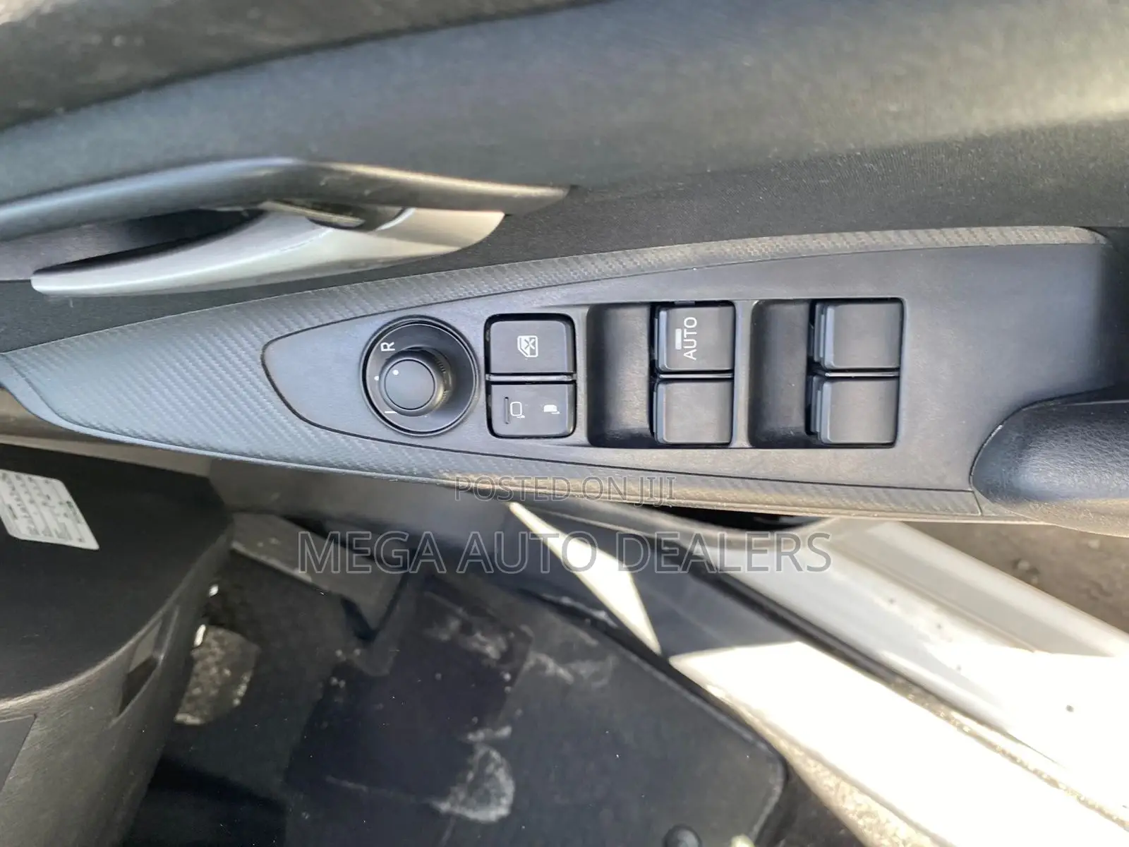 Mazda Axela 2018 White