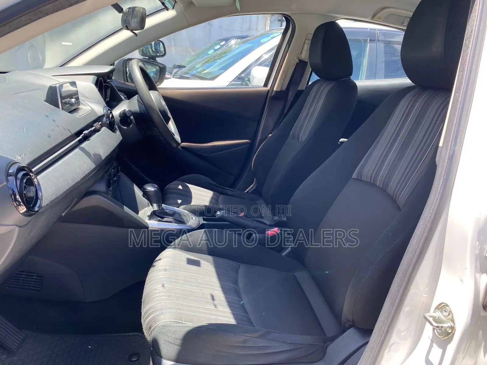 Mazda Axela 2018 White