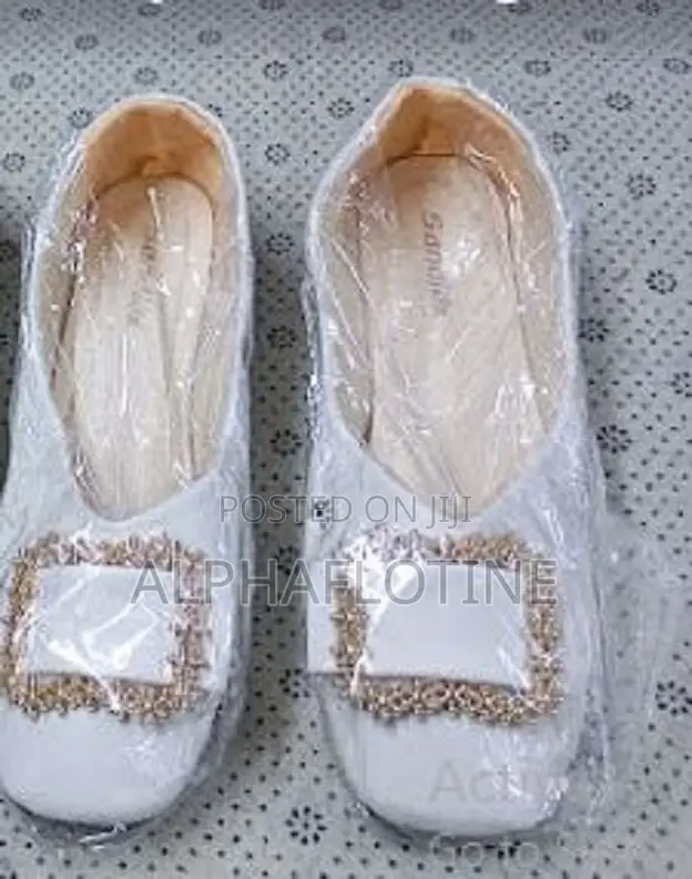 Square Head Flat Heel Women Classic Shoes