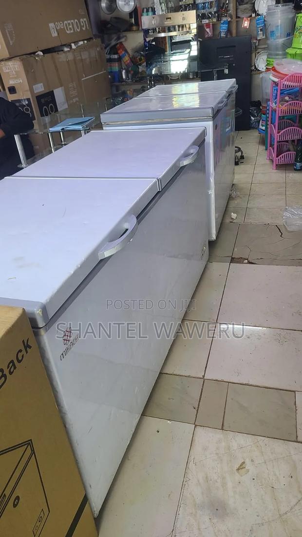 Deep Freezer 500litres 2 Door/ - thumbnail 3