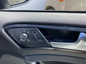 Volkswagen Golf 2018 White