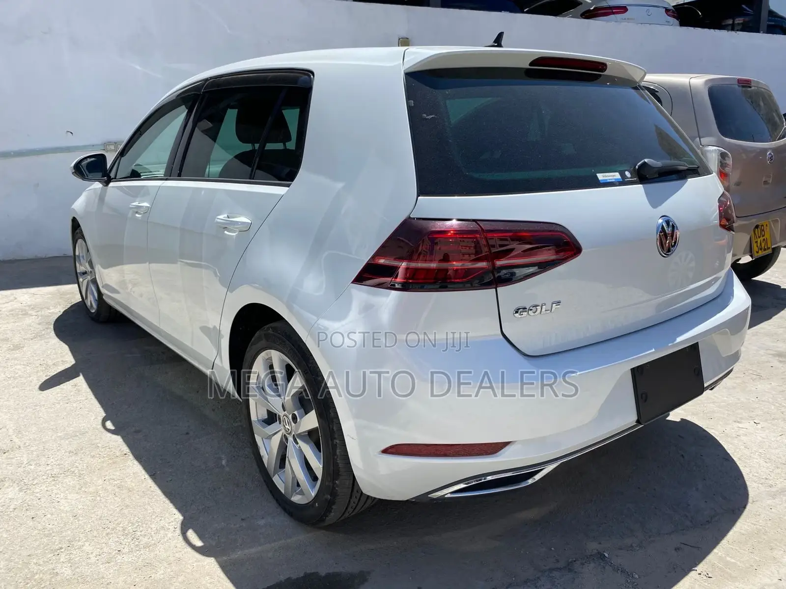 Volkswagen Golf 2018 White