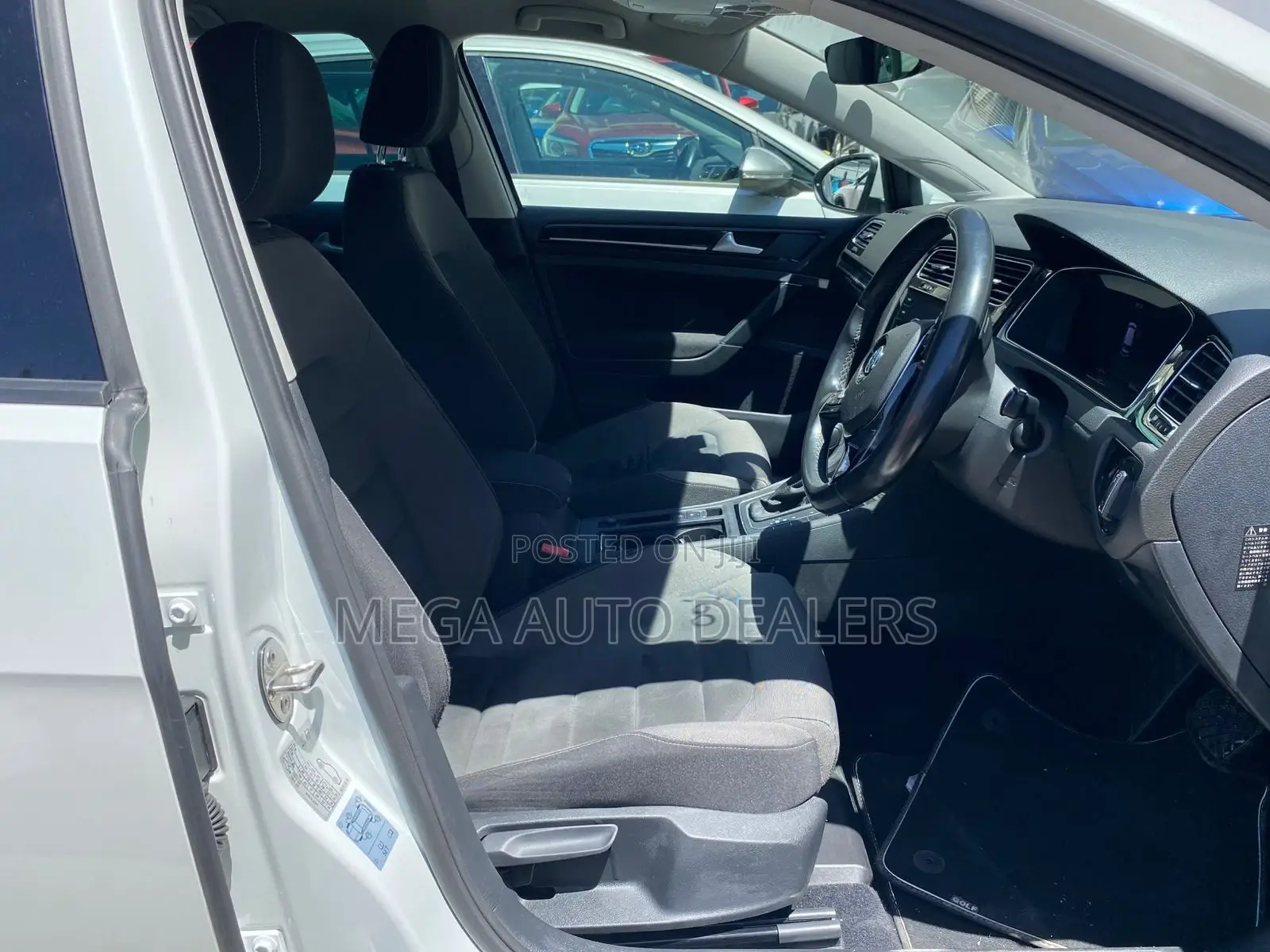 Volkswagen Golf 2018 White