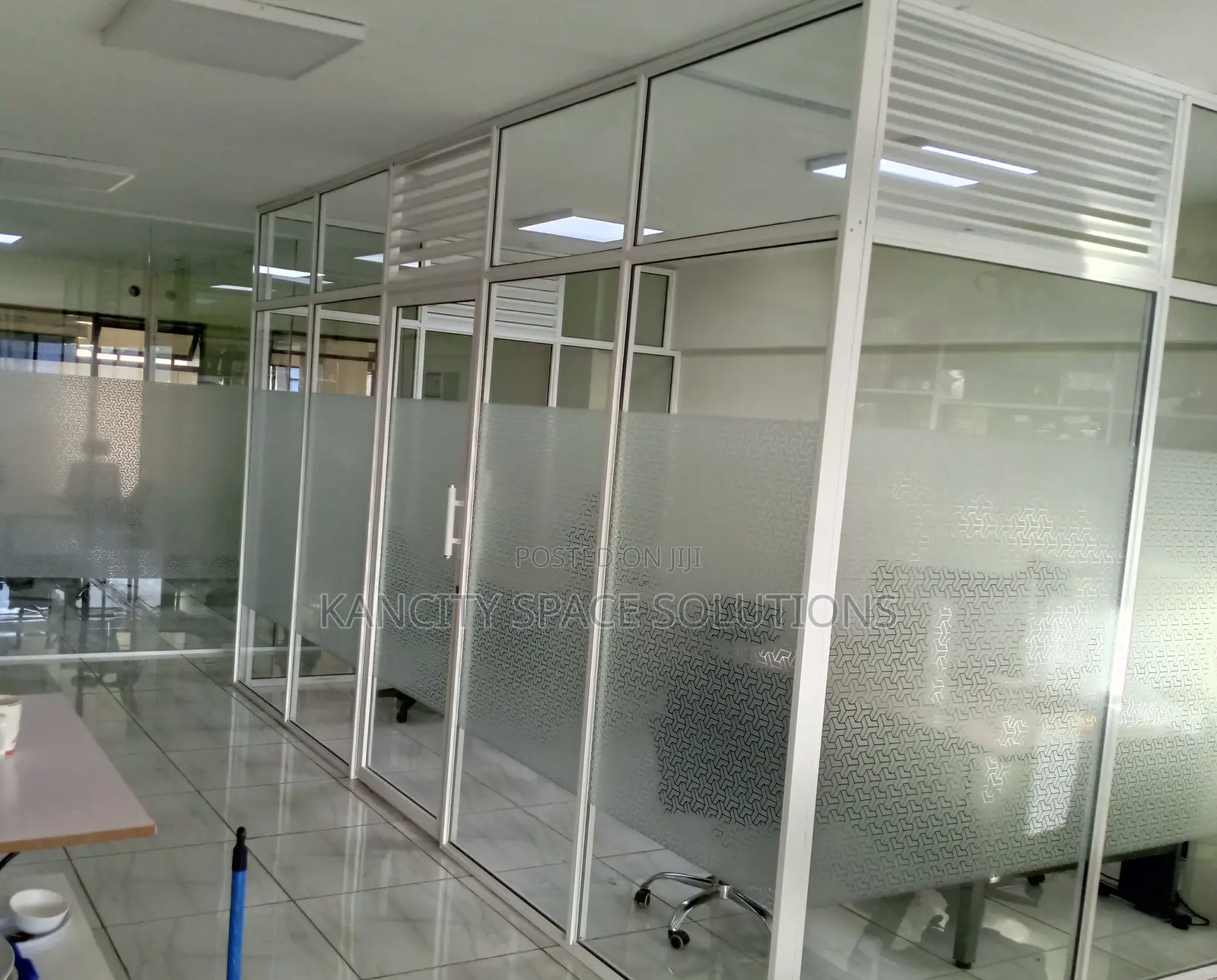 Aluminium Partitions With Clear Or Frosted Glass
