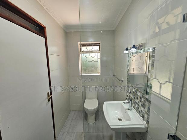 2bdrm Bungalow in Runda for rent - thumbnail 4