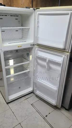 Working / Refrigerator in Good Condition