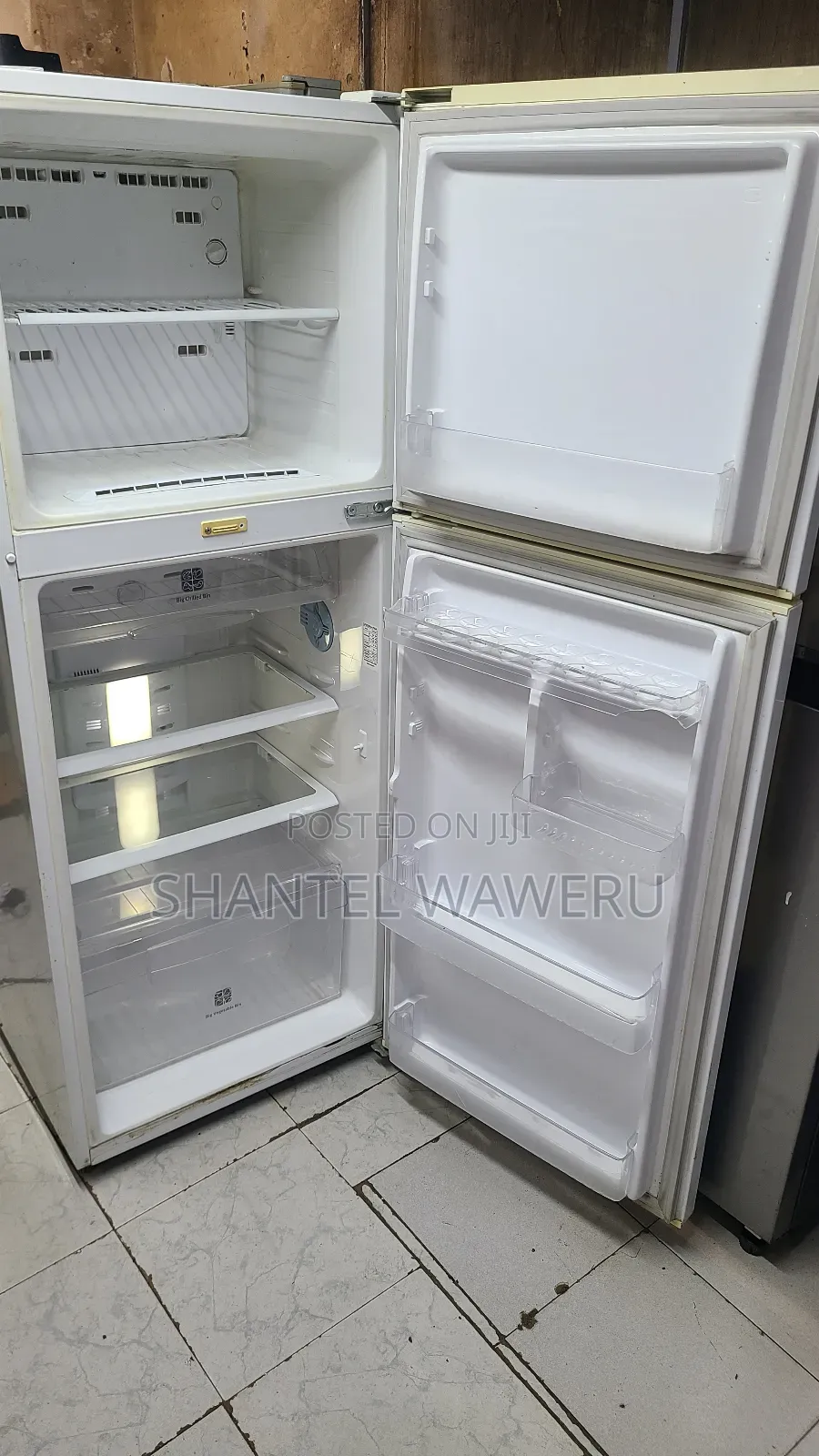 Working / Refrigerator in Good Condition