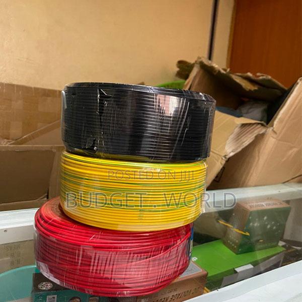 2.5mm Flame Retardant Single Core PVC Wiring Cable 90m Roll