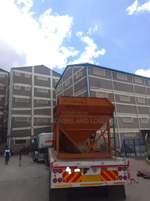 Transit Trailers With Uplifting Cranes Are Available