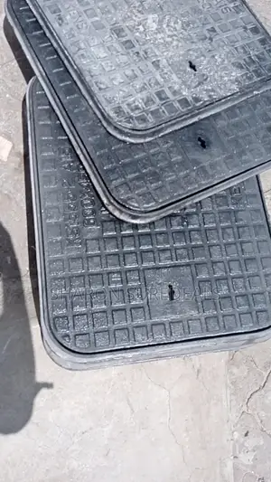 Cast Iron Heavy Duty Manhole Cover 450mm×600mm
