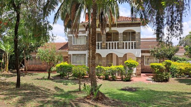 5bdrm Villa in Kerarapon for sale - main view