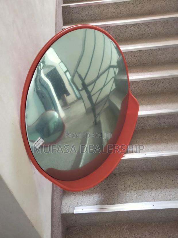 800mm Round Convex Mirror - main view