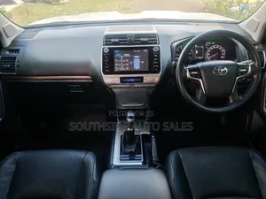 Toyota Land Cruiser Prado 2.7 2019 Pearl