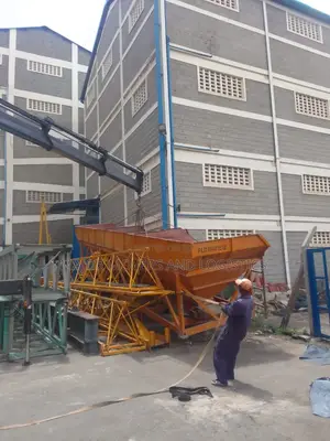 Trailer Cranes for Lifting and Transport Services Are Ready