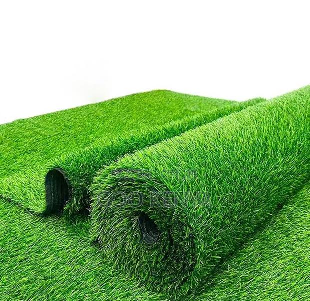 Home Carpet; Outdoor and Indoor Grass for Sports and Garden Decoration
