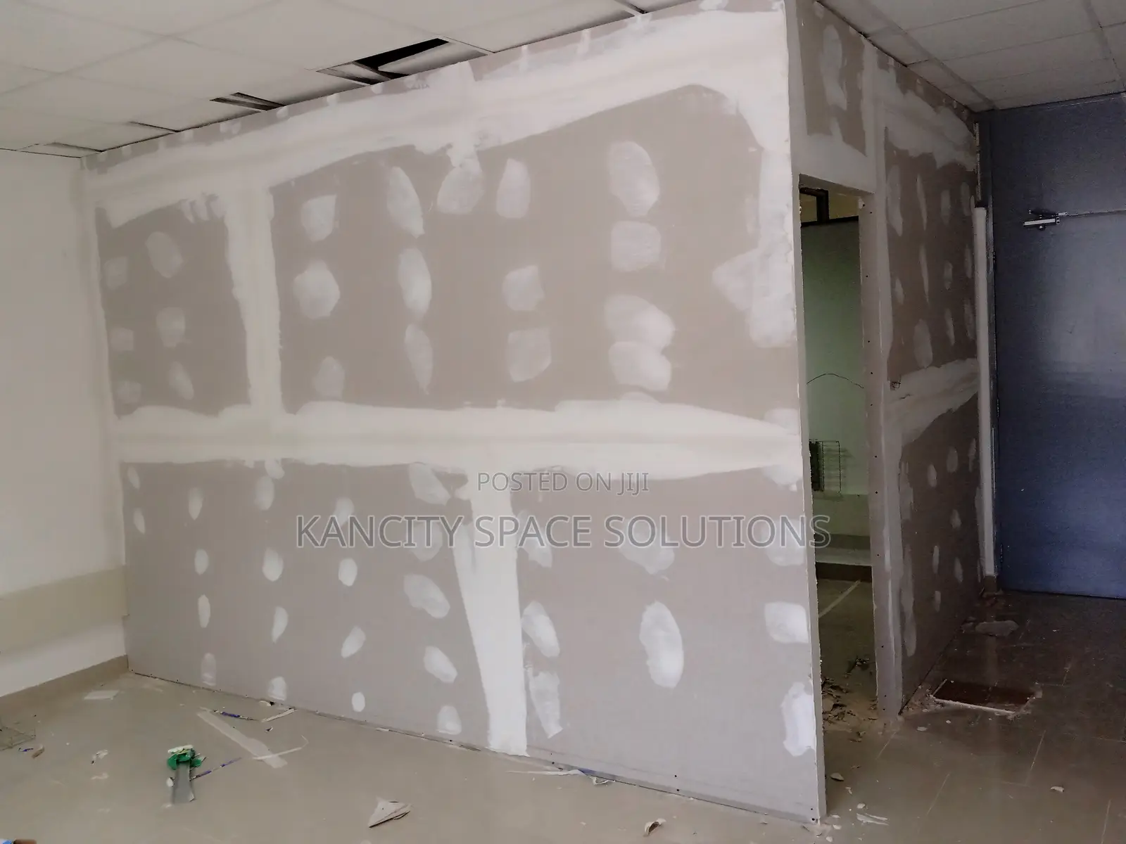 Gypsum Interior Wall Installation and Skimming