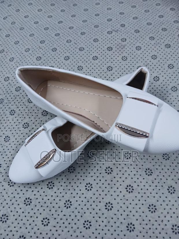 White Office Comfortable Ladies Daily Shoe - main view
