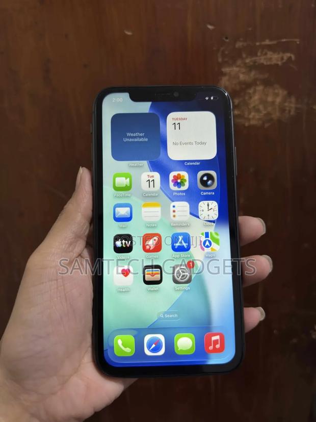 Apple iPhone 11 128 GB Black - main view