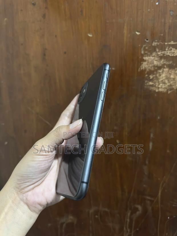 Apple iPhone 11 128 GB Black - thumbnail 7