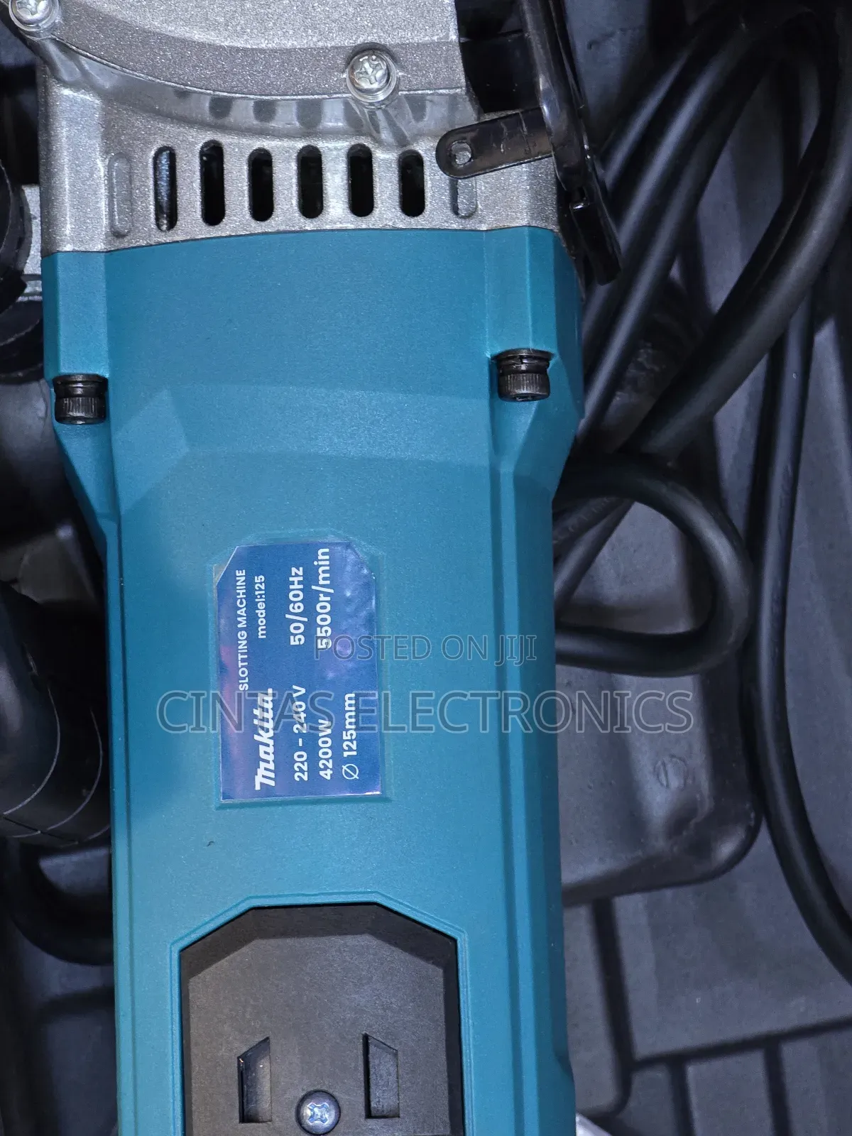 Makita Wall Chaser