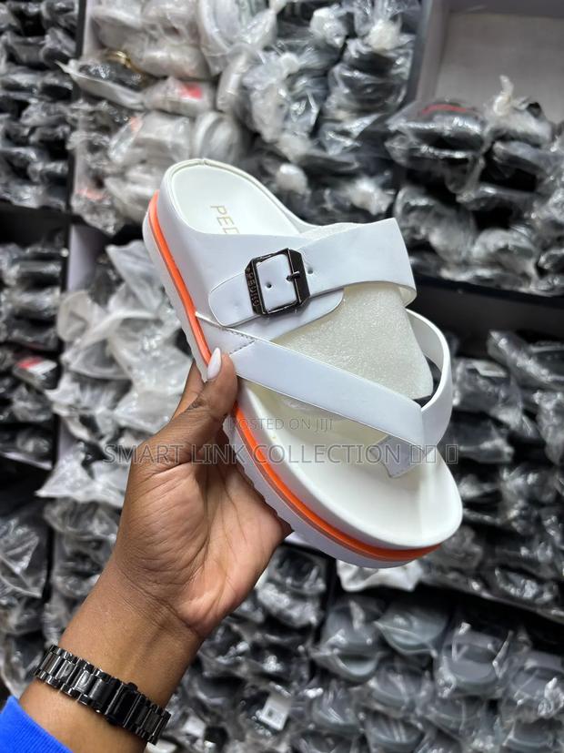 Pedro Sandals - thumbnail 2