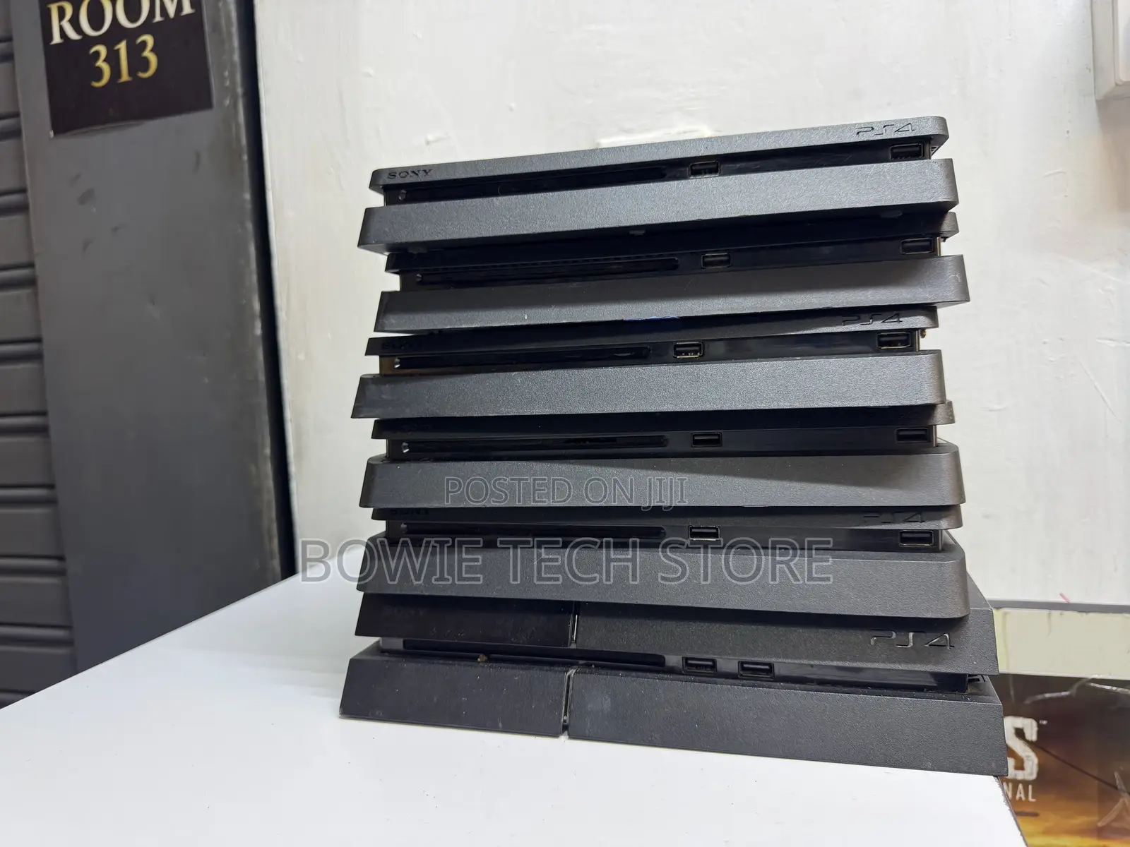 Ps4 Ex Uk Consoles Chipped With 8 Games (Fc26 Included )