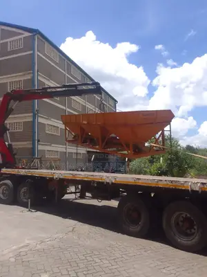 Transit Trailers With Crane for Lifting Are Accessible