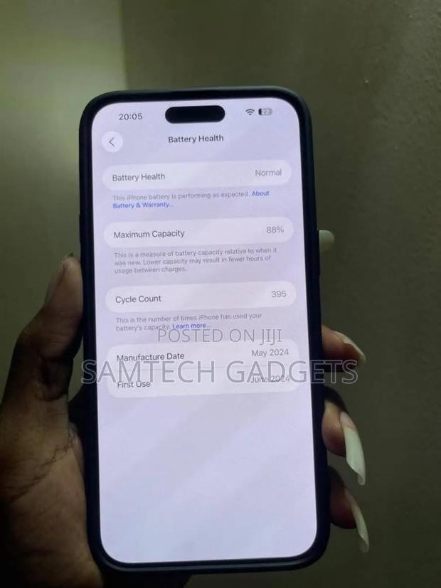 Apple iPhone 15 Pro 256 GB Gray - main view