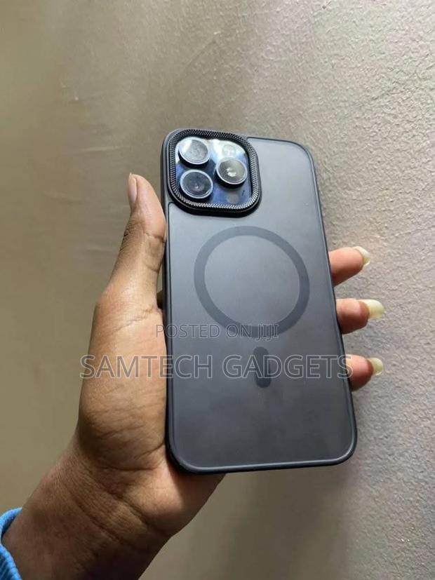 Apple iPhone 15 Pro 256 GB Gray - thumbnail 5