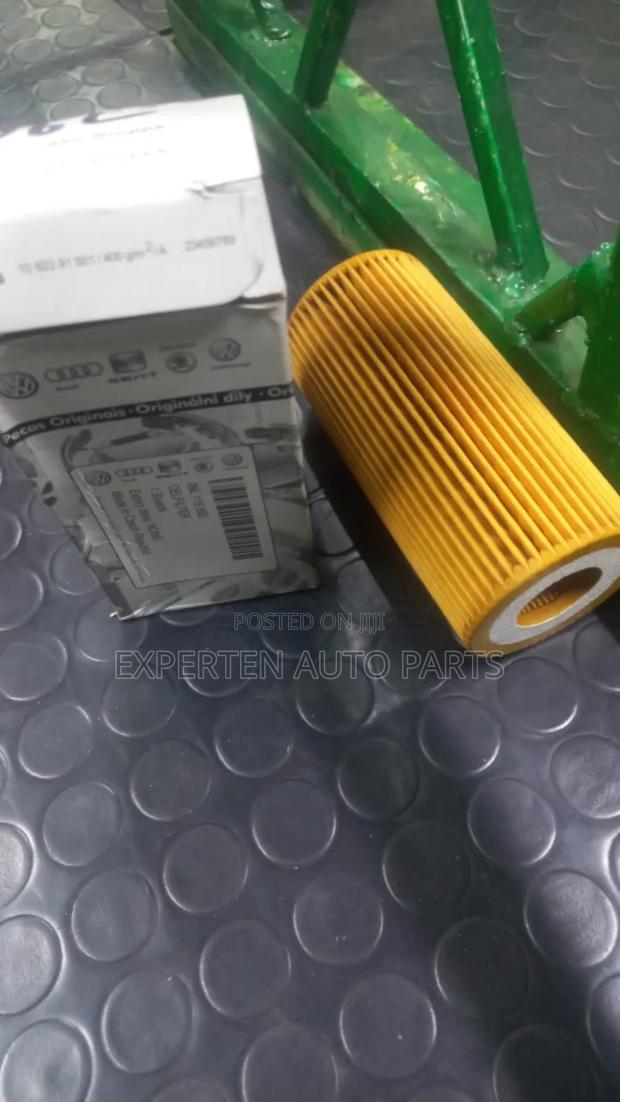Volkswagen Passat Engine Oil Filter - main view