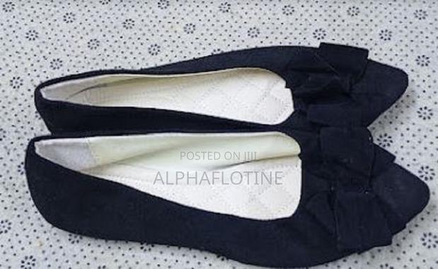 Ladies Shoe Pointed Bow Flat Closed-Toe