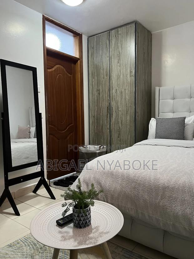 Airbnb Apartment - thumbnail 3