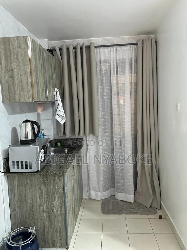 Airbnb Apartment - thumbnail 5