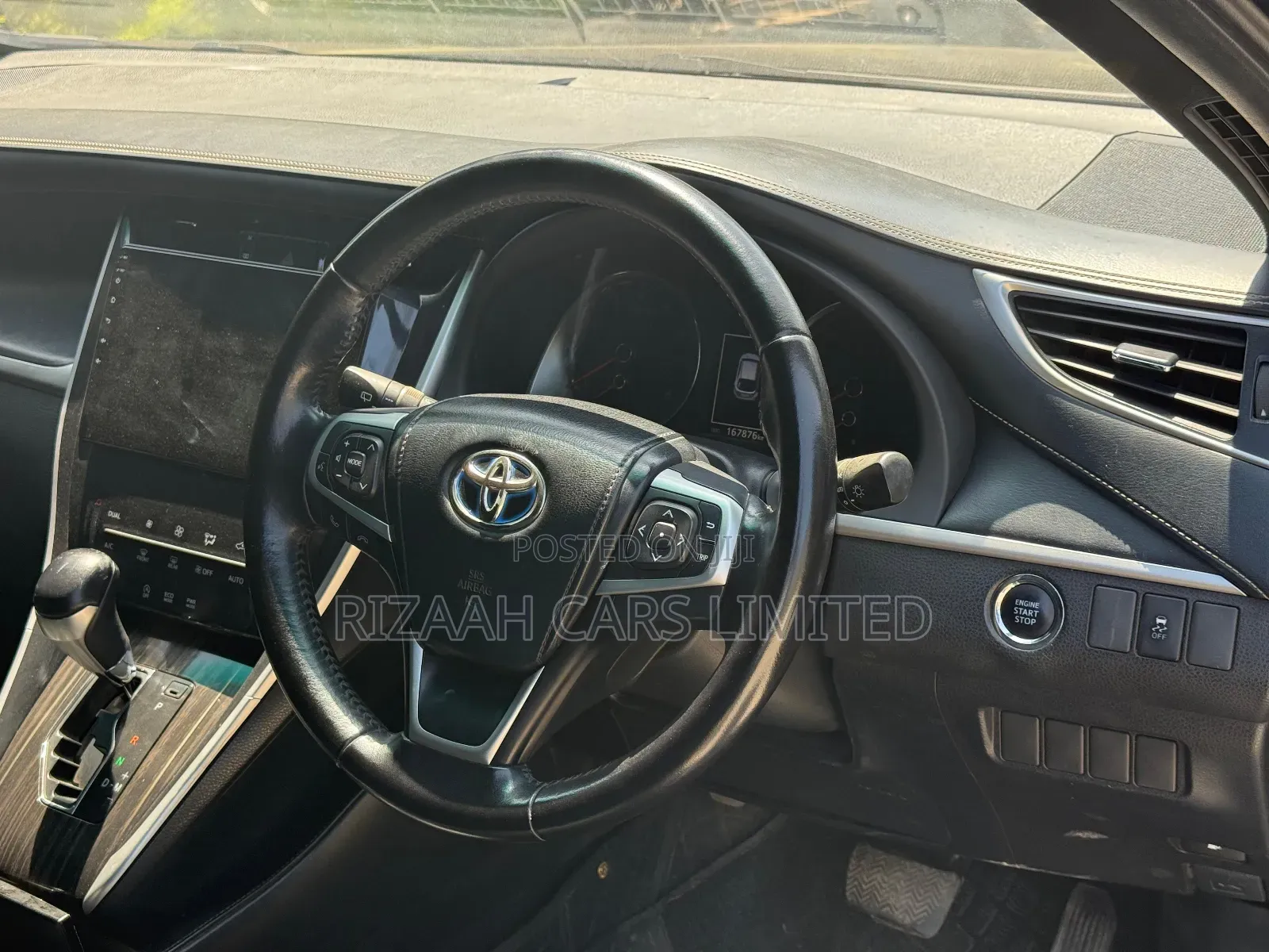 Toyota Harrier 2.0 2017 Black