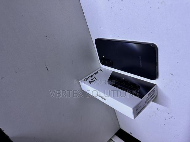 New Samsung Galaxy A17 128 GB Blue - main view