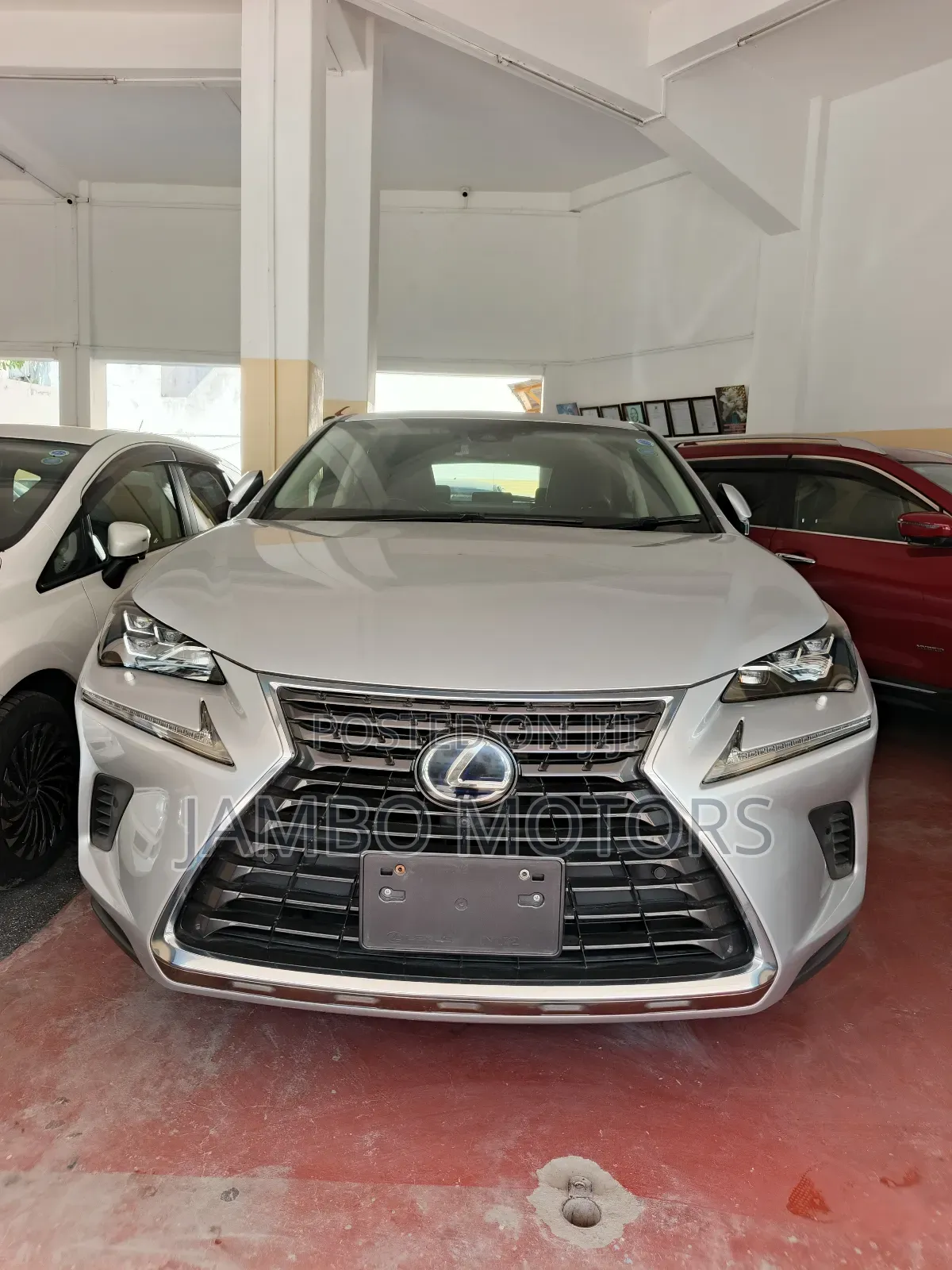 Lexus NX 300h 2019 Silver