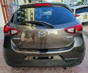 Mazda Demio 2018 Gray